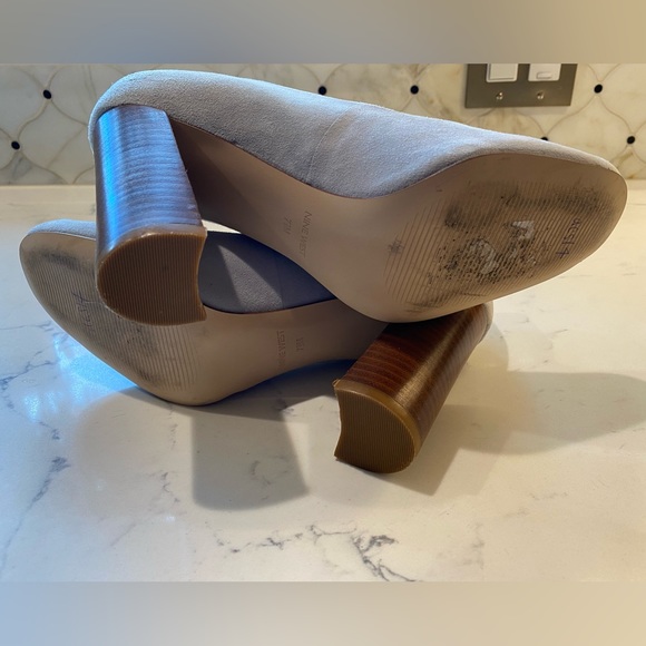 Nine West Suede Light Blue Block Heel Pumps Size 7.5 - Picture 8 of 9